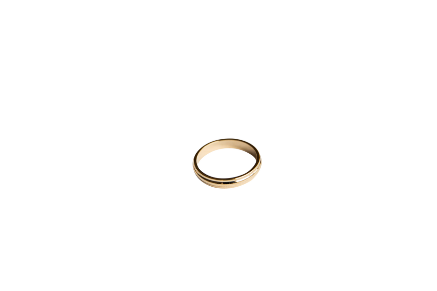 The Flutter Ring, Gold